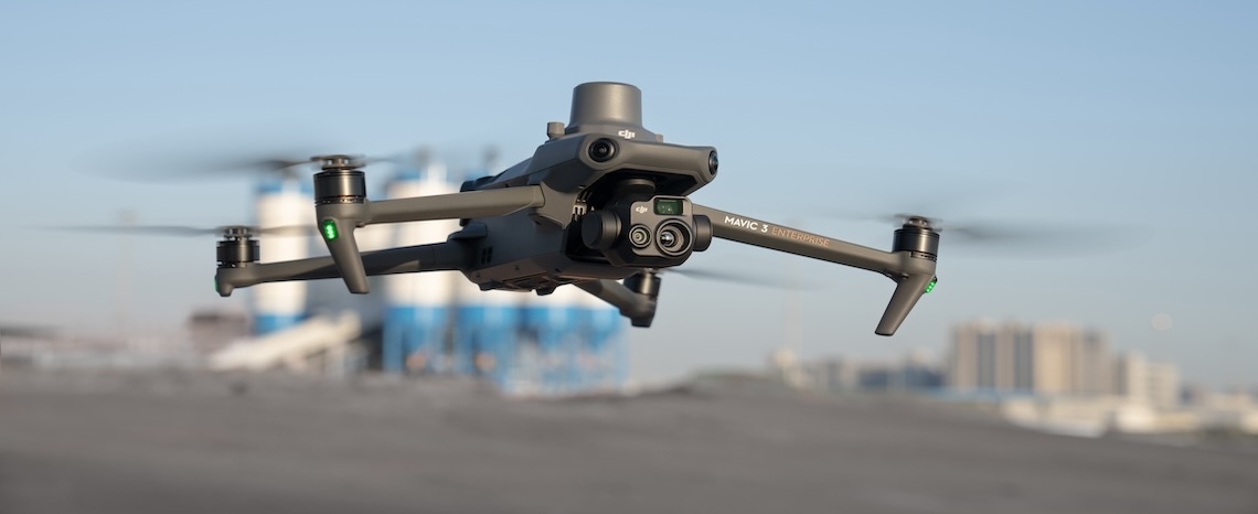 Comment les drones de police aident les forces de l’ordre : applications et utilisations